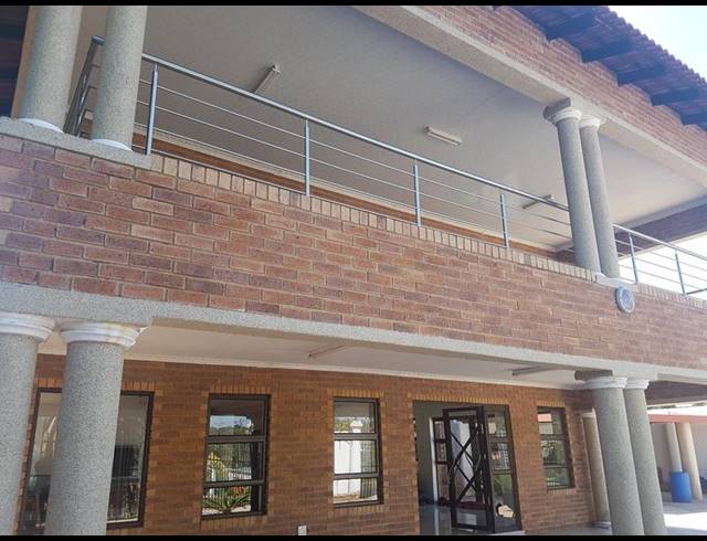 10 BEDROOM HOUSE FOR SALE IN PROCLAMATION HILL